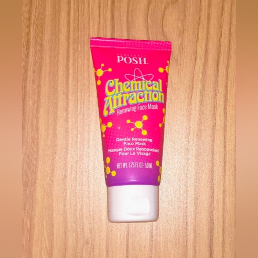 Perfectly Posh Chemical Attraction Renewing Face Mask
